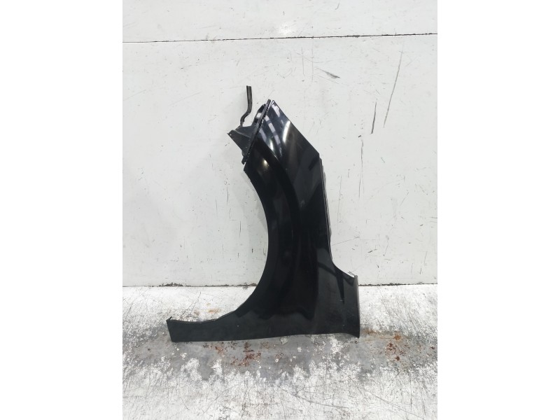 Recambio de aleta delantera derecha para peugeot 208 (p2) referencia OEM IAM   