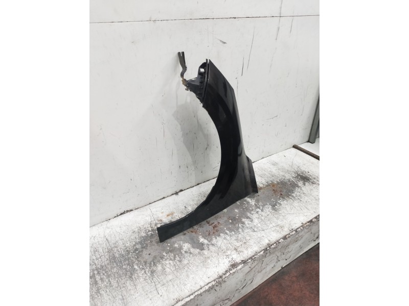 Recambio de aleta delantera derecha para peugeot 208 (p2) referencia OEM IAM   