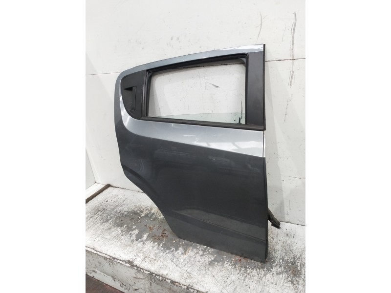 Recambio de puerta trasera derecha para chevrolet aveo berlina hatchback ls referencia OEM IAM   5P