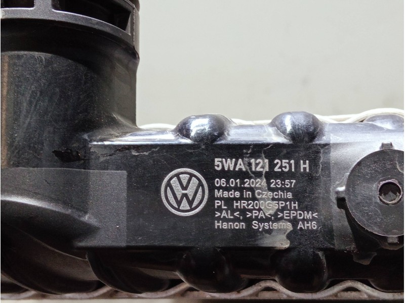Recambio de radiador agua para volkswagen golf viii gti cd1 clubsport referencia OEM IAM 5WA121251H  