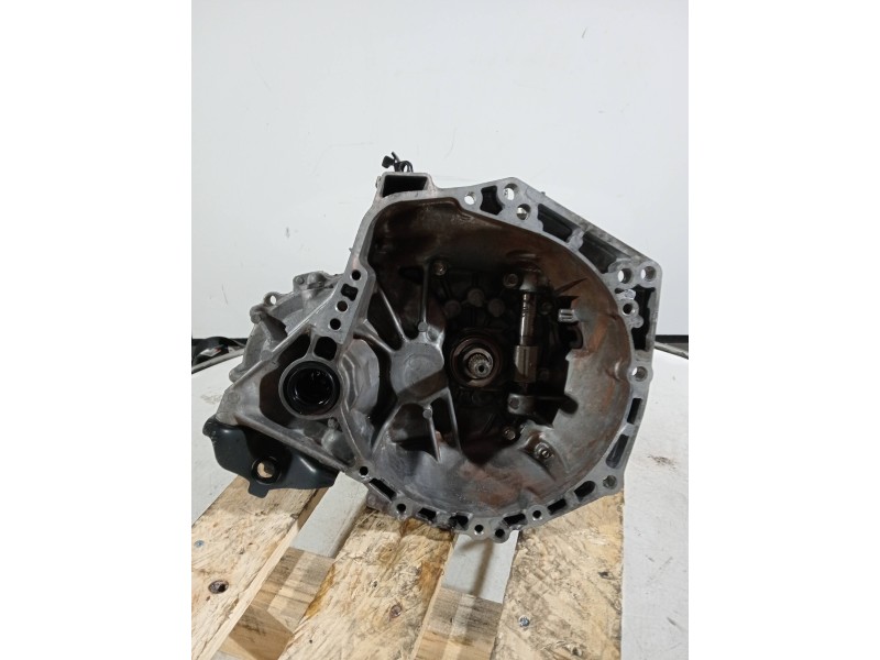 Recambio de caja cambios para toyota aygo referencia OEM IAM 20TT55 3018595 5V