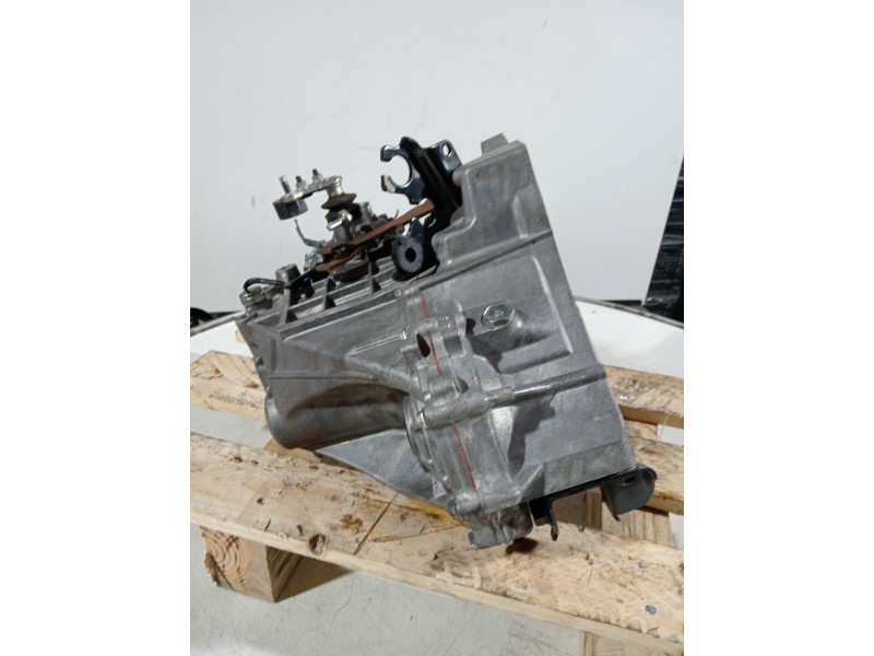 Recambio de caja cambios para toyota aygo referencia OEM IAM 20TT55 3018595 5V