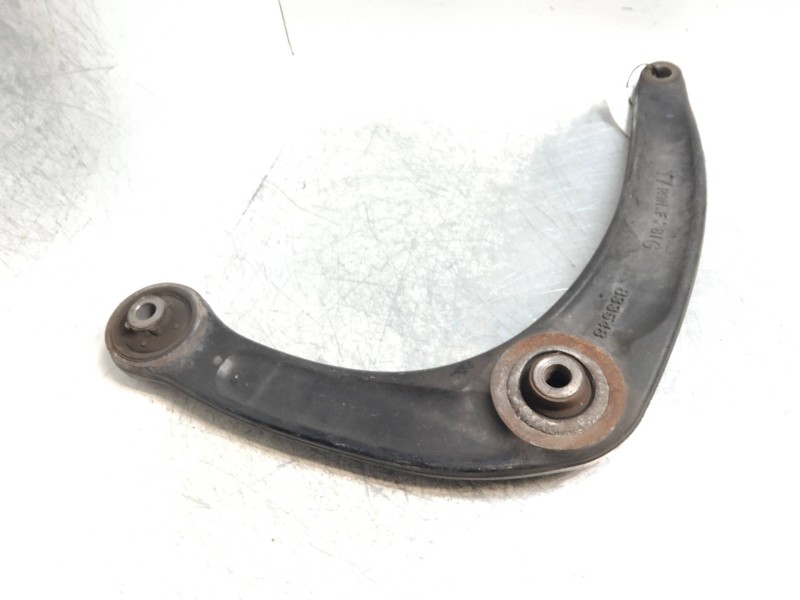 Recambio de brazo suspension inferior delantero izquierdo para peugeot 308 sport referencia OEM IAM   