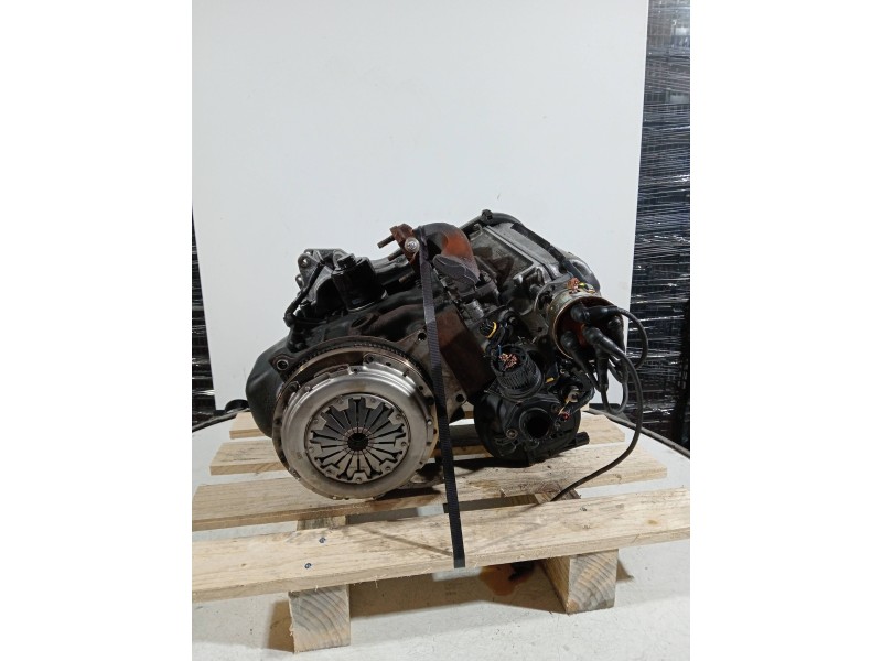 Recambio de motor completo para volkswagen polo berlina (6n1) referencia OEM IAM AEX 53323315406 