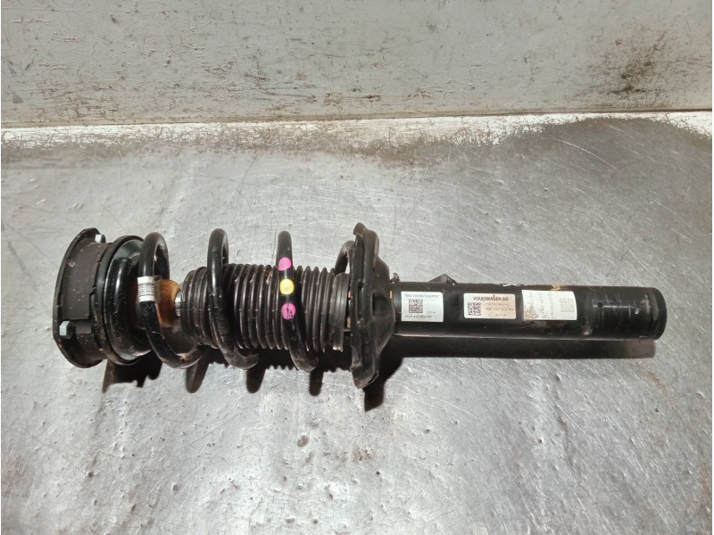 Recambio de amortiguador delantero derecho para volkswagen golf viii gti cd1 clubsport referencia OEM IAM 5Q0413031KH 5WA412038K