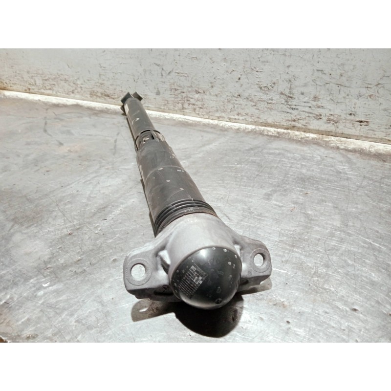 Recambio de amortiguador trasero izquierdo para volkswagen golf viii gti cd1 clubsport referencia OEM IAM 5WA512011EF  