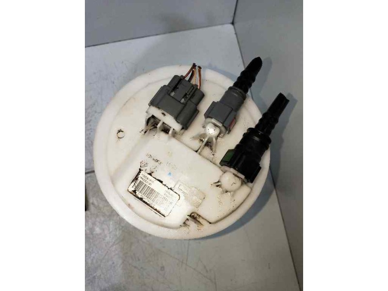 Recambio de bomba combustible para renault megane iii berlina 5 p bose edition referencia OEM IAM 0580203120 172026141 BOSCH AFO