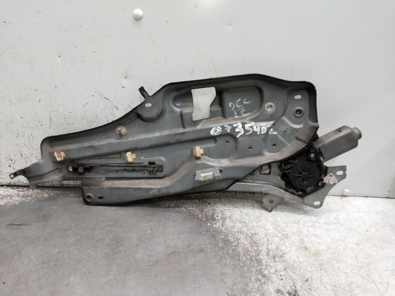 Recambio de elevalunas delantero izquierdo para renault laguna (b56) referencia OEM IAM 400370A  5P