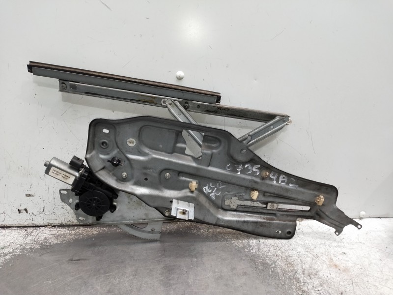 Recambio de elevalunas delantero derecho para renault laguna (b56) referencia OEM IAM D232804RA0839 031008 5P