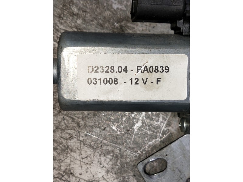 Recambio de elevalunas delantero derecho para renault laguna (b56) referencia OEM IAM D232804RA0839 031008 5P
