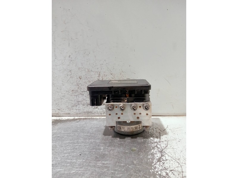 Recambio de abs para audi a3 sedán (8vm) referencia OEM IAM 5Q0614517CG 10022009984 10091643263