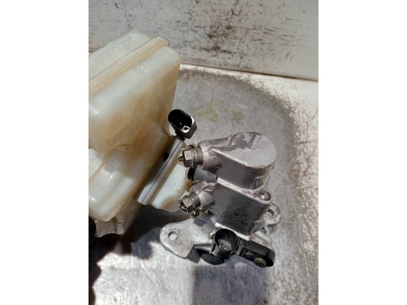 Recambio de bomba freno para audi a3 sedán (8vm) referencia OEM IAM 5Q1611301C 32668423 