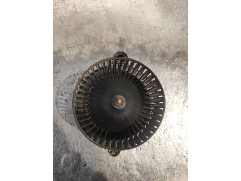 Recambio de motor calefaccion para ford tourneo courier (c4a) ambiente referencia OEM IAM AV1119846AB 0130115579 