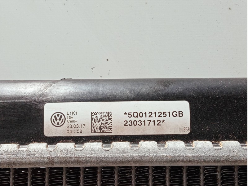 Recambio de radiador agua para audi a3 sedán (8vm) referencia OEM IAM 5Q0121251GB  