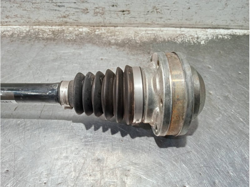 Recambio de transmision delantera izquierda para audi a3 sedán (8vm) referencia OEM IAM 5Q0407271H  