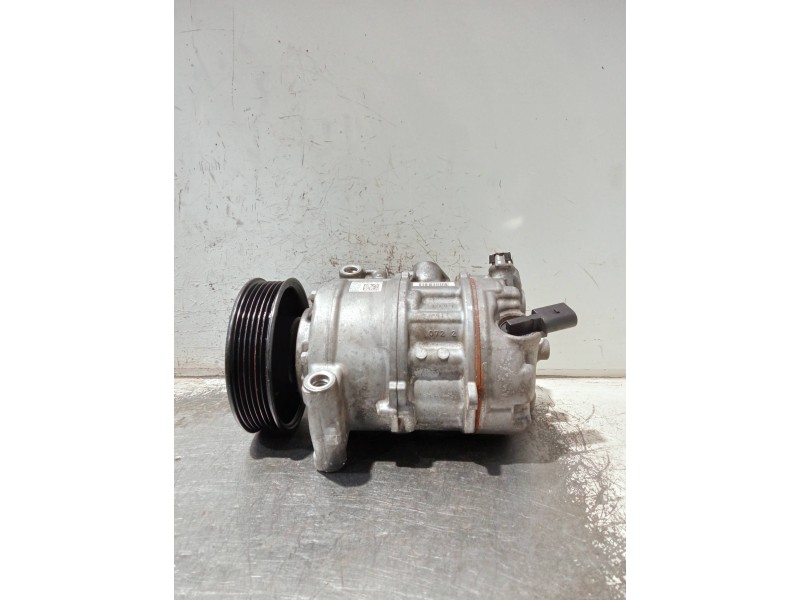 Recambio de compresor aire acondicionado para audi a3 sedán (8vm) referencia OEM IAM 5Q0816803D 4471507742 