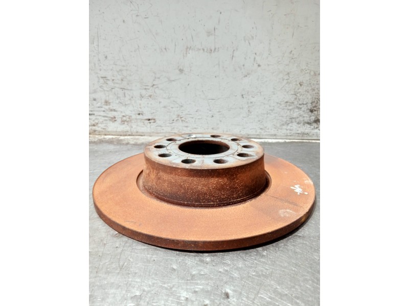 Recambio de disco freno trasero para audi a3 sedán (8vm) referencia OEM IAM   