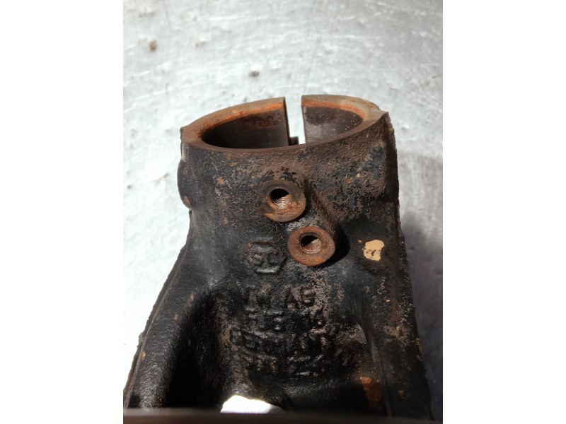 Recambio de mangueta delantera derecha para audi a3 sedán (8vm) referencia OEM IAM 5Q0256Q  