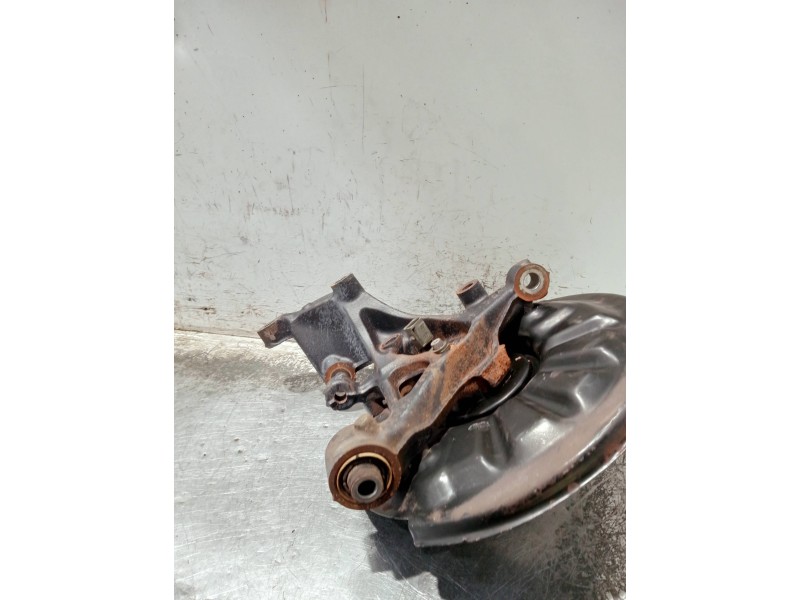 Recambio de mangueta trasera derecha para audi a3 sedán (8vm) referencia OEM IAM 5Q0615612F  
