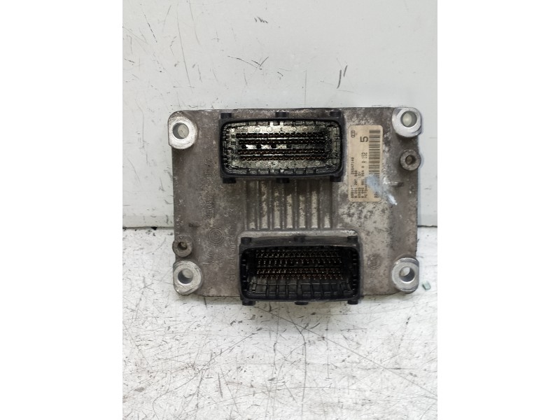 Recambio de centralita motor uce para fiat punto berlina (188) referencia OEM IAM 0261206980 0468019640 26SA7140