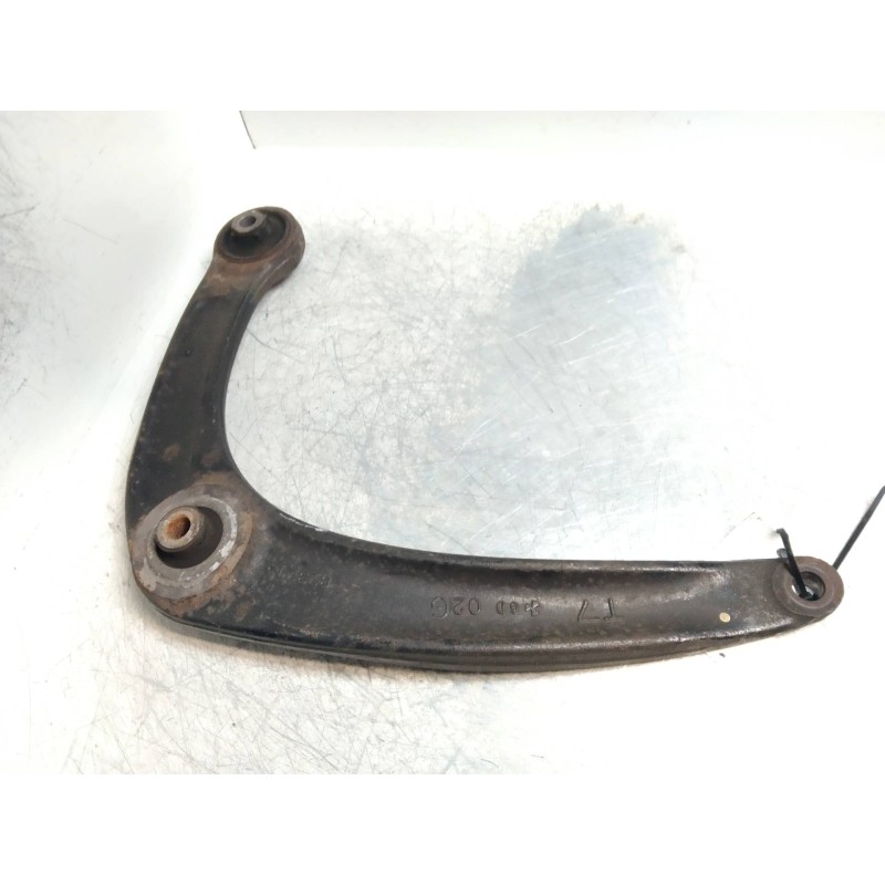 Recambio de brazo suspension inferior delantero izquierdo para peugeot 308 1.6 16v referencia OEM IAM   