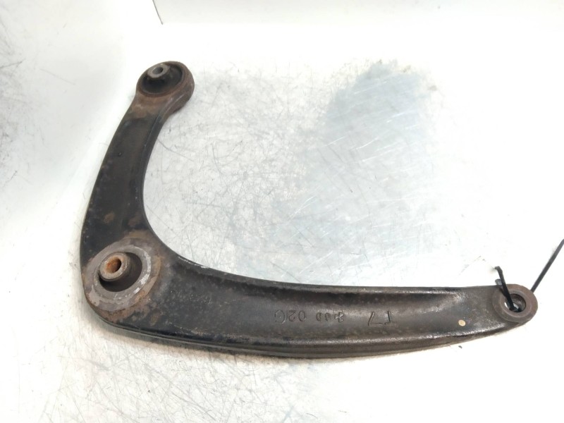 Recambio de brazo suspension inferior delantero izquierdo para peugeot 308 1.6 16v referencia OEM IAM   