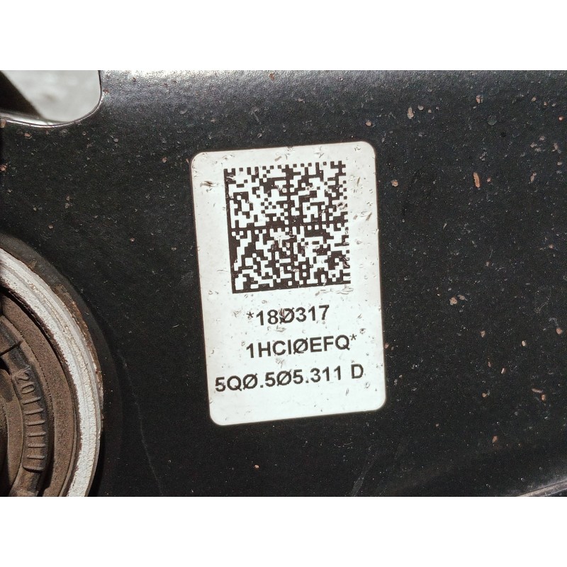 Recambio de brazo suspension inferior trasero derecho para audi a3 sedán (8vm) referencia OEM IAM 5Q0505311D  