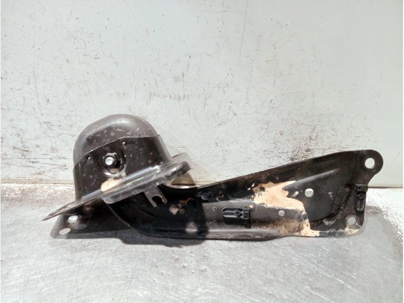 Recambio de brazo suspension superior trasero derecho para audi a3 sedán (8vm) referencia OEM IAM 5Q0505226C  