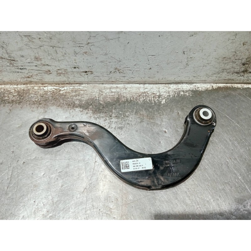 Recambio de brazo suspension superior trasero derecho para audi a3 sedán (8vm) referencia OEM IAM 5Q0505323D  