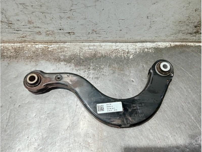 Recambio de brazo suspension superior trasero derecho para audi a3 sedán (8vm) referencia OEM IAM 5Q0505323D  
