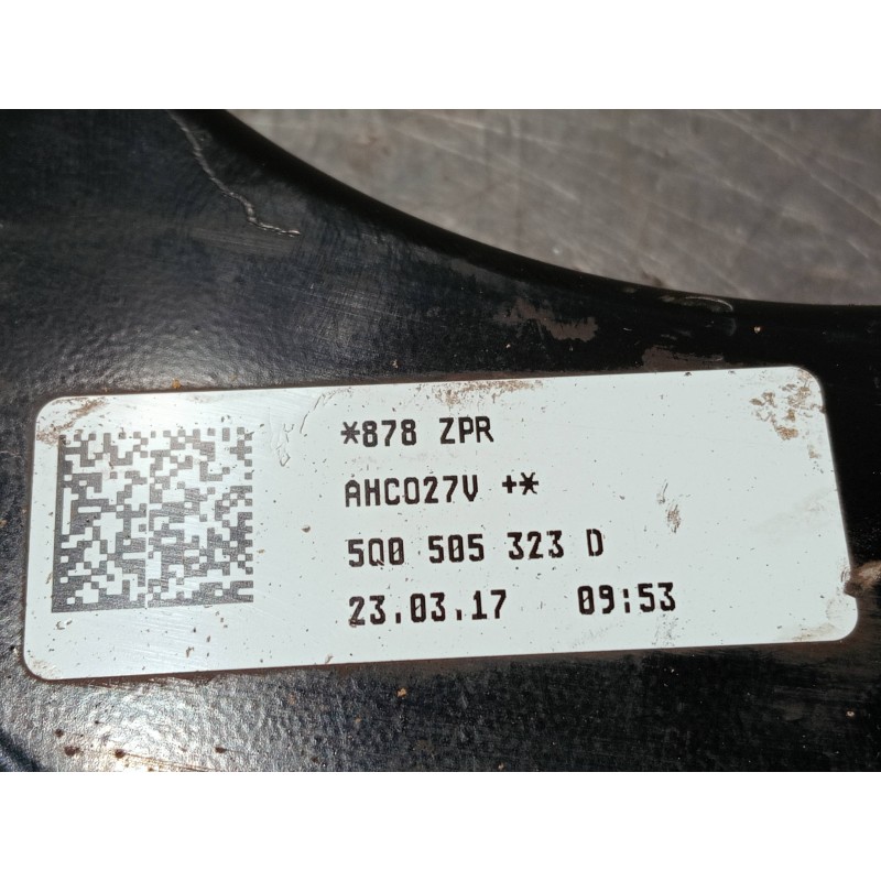 Recambio de brazo suspension superior trasero derecho para audi a3 sedán (8vm) referencia OEM IAM 5Q0505323D  