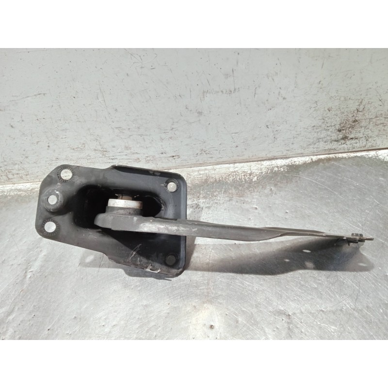 Recambio de brazo suspension superior trasero izquierdo para audi a3 sedán (8vm) referencia OEM IAM 5Q0505225C  