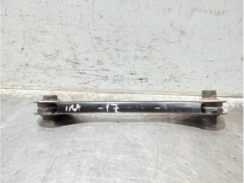 Recambio de brazo suspension superior trasero izquierdo para audi a3 sedán (8vm) referencia OEM IAM 5Q0501529F  