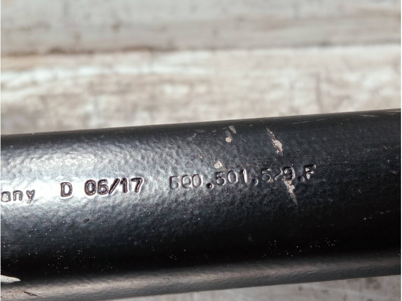 Recambio de brazo suspension superior trasero izquierdo para audi a3 sedán (8vm) referencia OEM IAM 5Q0501529F  