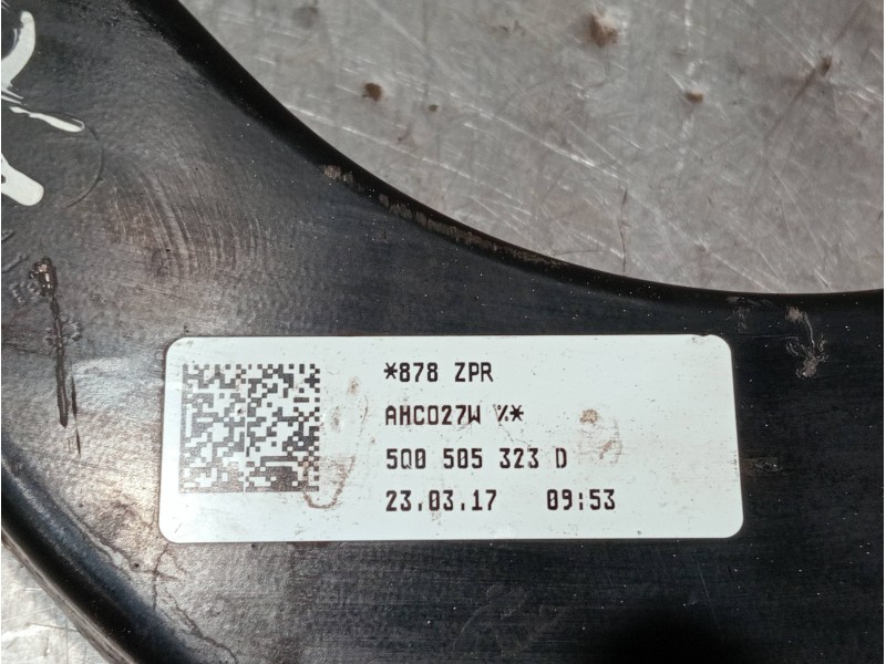 Recambio de brazo suspension superior trasero izquierdo para audi a3 sedán (8vm) referencia OEM IAM 5Q0505323D  