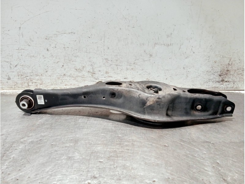 Recambio de brazo suspension inferior trasero izquierdo para audi a3 sedán (8vm) referencia OEM IAM 5Q0505311D  