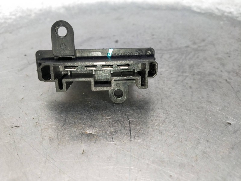 Recambio de resistencia calefaccion para dacia spring referencia OEM IAM 271502FKOA WQT57052 