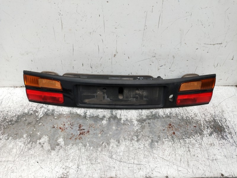 Recambio de piloto trasero central para renault laguna (b56) referencia OEM IAM   