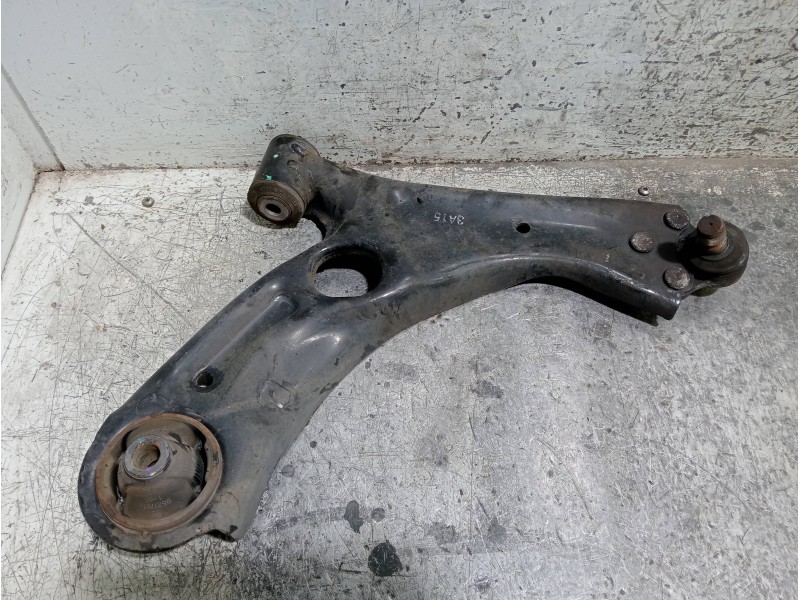Recambio de brazo suspension inferior delantero derecho para chevrolet aveo berlina hatchback ls referencia OEM IAM   