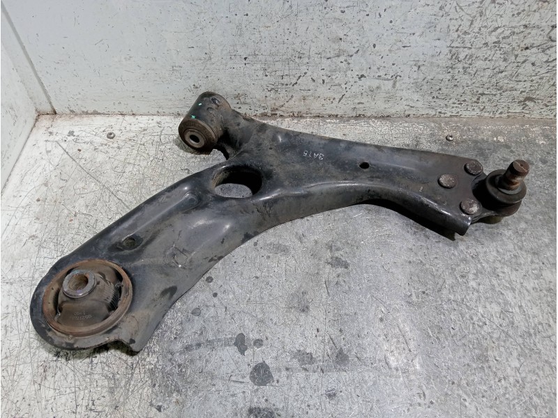 Recambio de brazo suspension inferior delantero derecho para chevrolet aveo berlina hatchback ls referencia OEM IAM   