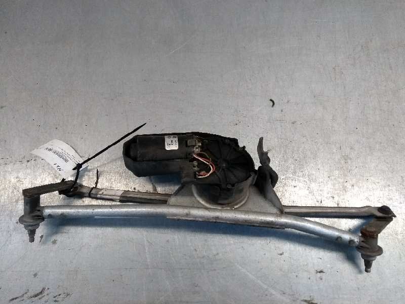 Recambio de motor limpia delantero para bmw serie 3 compacto (e36) 1.6 cat referencia OEM IAM TGE431A TGE205C 61618391494 676383