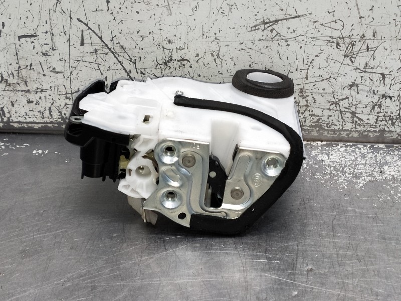 Recambio de motor cierre centralizado delantero derecho para suzuki ignis (/mf) referencia OEM IAM A046693  5P