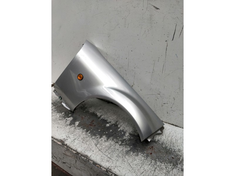 Recambio de aleta delantera derecha para mazda mx-5 (nc) referencia OEM IAM   