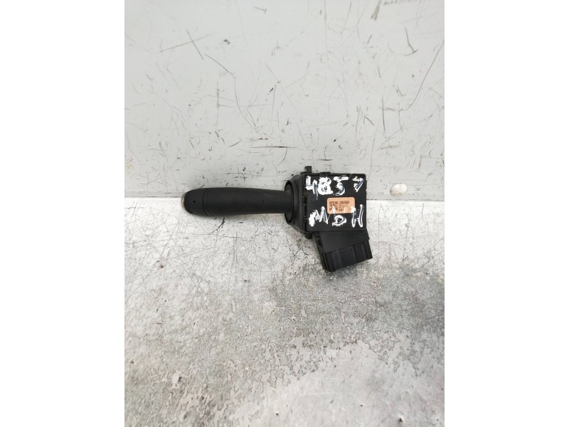 Recambio de mando limpia para dacia spring referencia OEM IAM 120045869  