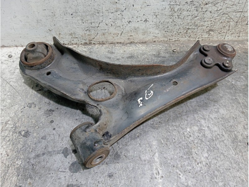 Recambio de brazo suspension inferior delantero derecho para chevrolet aveo berlina hatchback ls referencia OEM IAM   