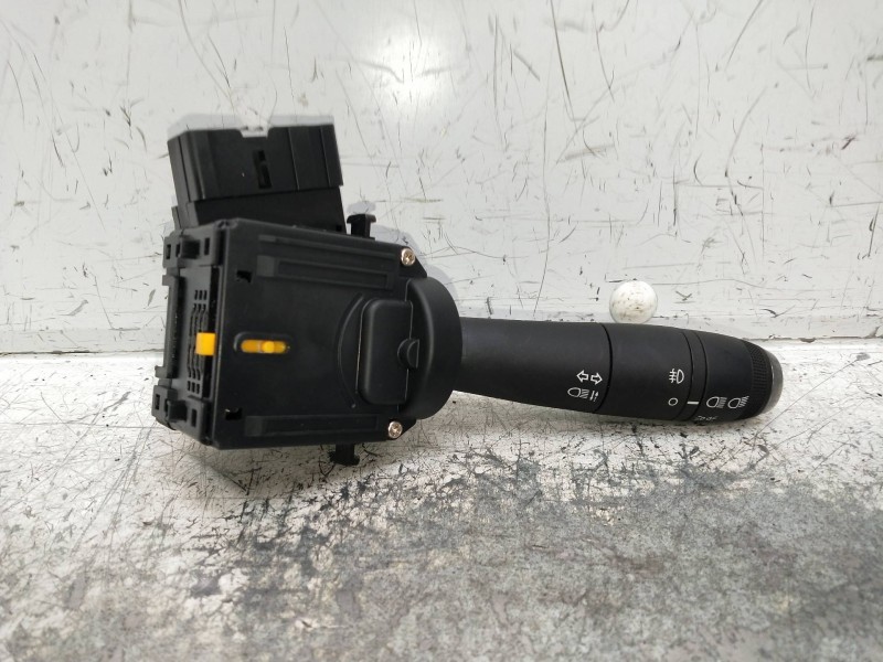 Recambio de mando luces para dacia spring referencia OEM IAM 120045871  INTERRUPTOR