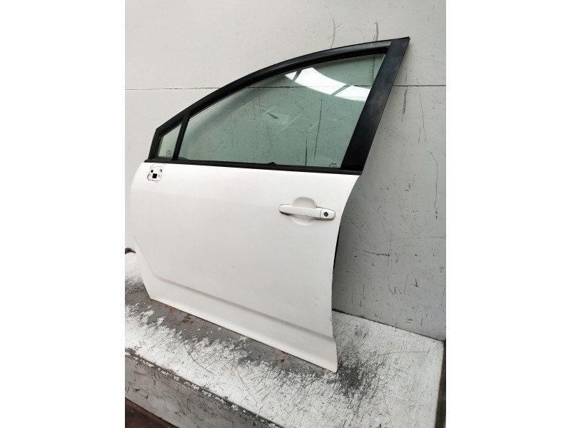 Recambio de puerta delantera izquierda para toyota corolla verso (r1) referencia OEM IAM   5P