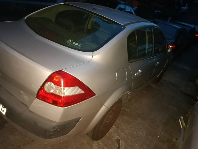 renault megane ii classic berlina del año 2005