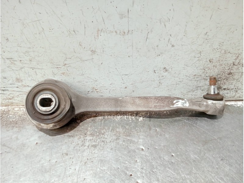Recambio de brazo suspension inferior delantero derecho para mercedes clase c (w203) sportcoupe referencia OEM IAM R20305  