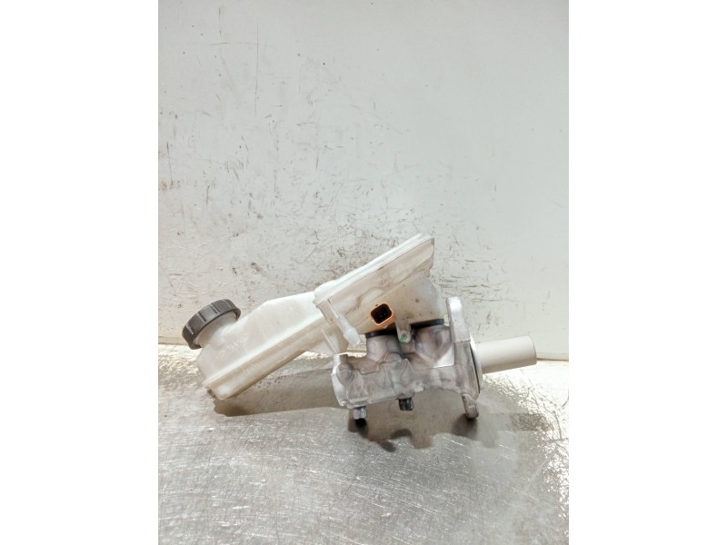 Recambio de bomba freno para opel mokka gs line referencia OEM IAM 32672071 A005P990 